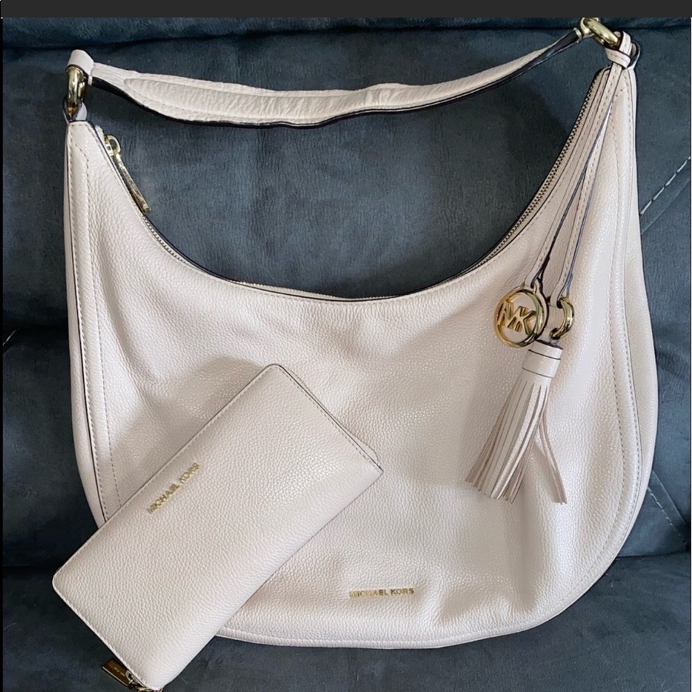 Cream/Light Pink Micheal Kors Purse and Wallet